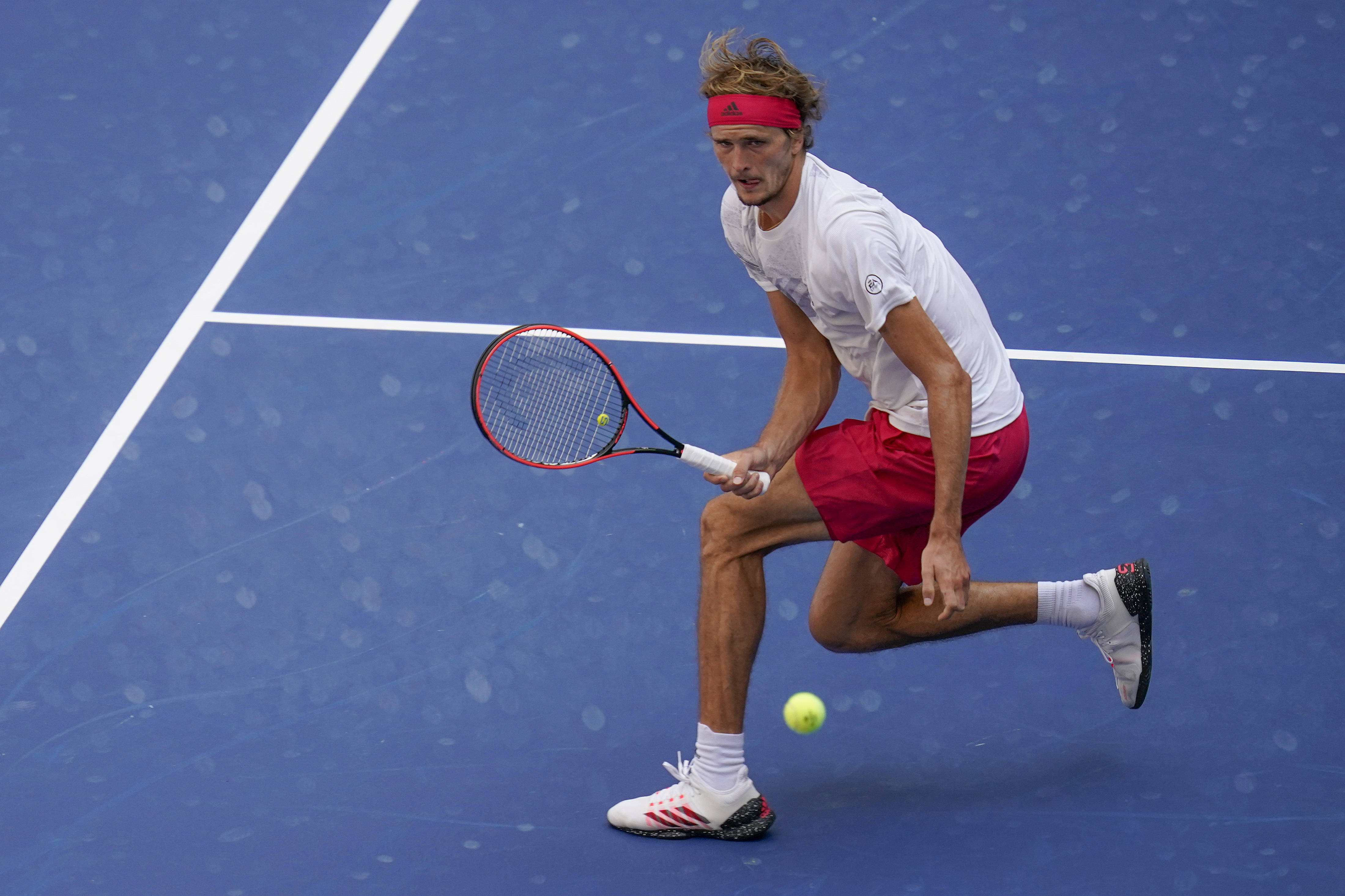 美网完胜法网,兹维列夫刷新纪录 美网完胜法网,兹维列夫刷新纪录