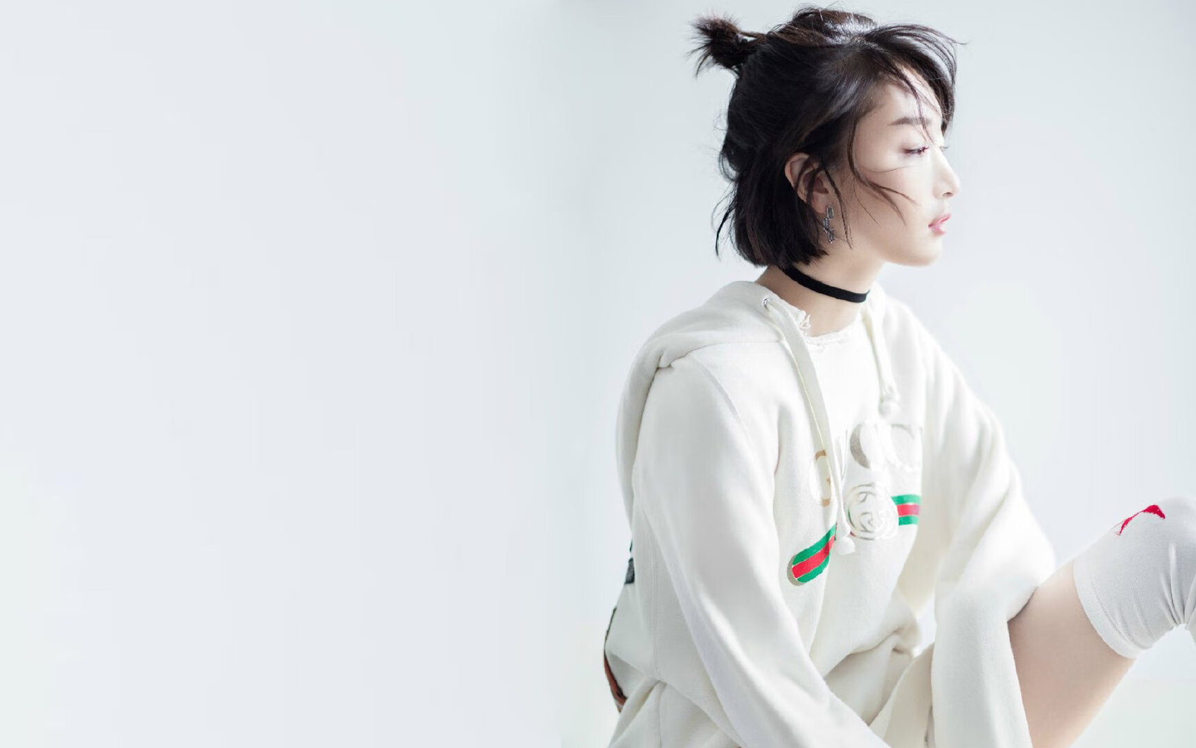 足球场上的乒乓火花，葡萄牙队击败波兰队，奥恰洛夫助燃高潮