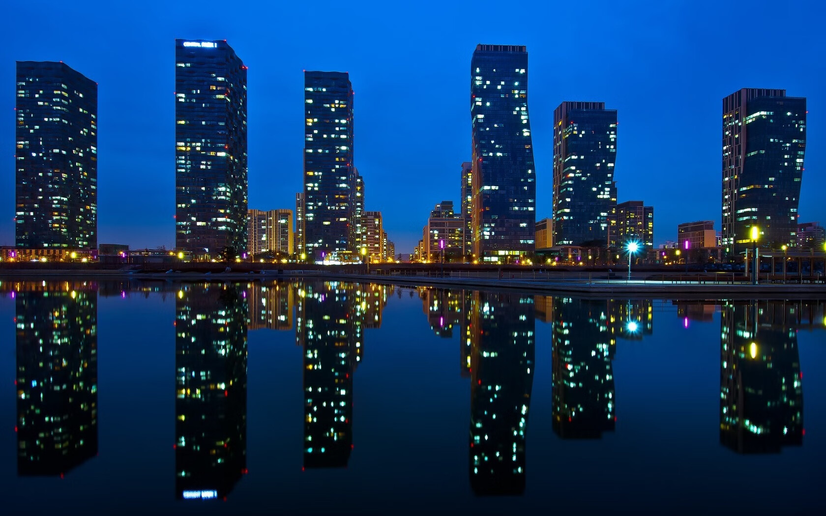 蓝色火焰，切特的觉醒之夜