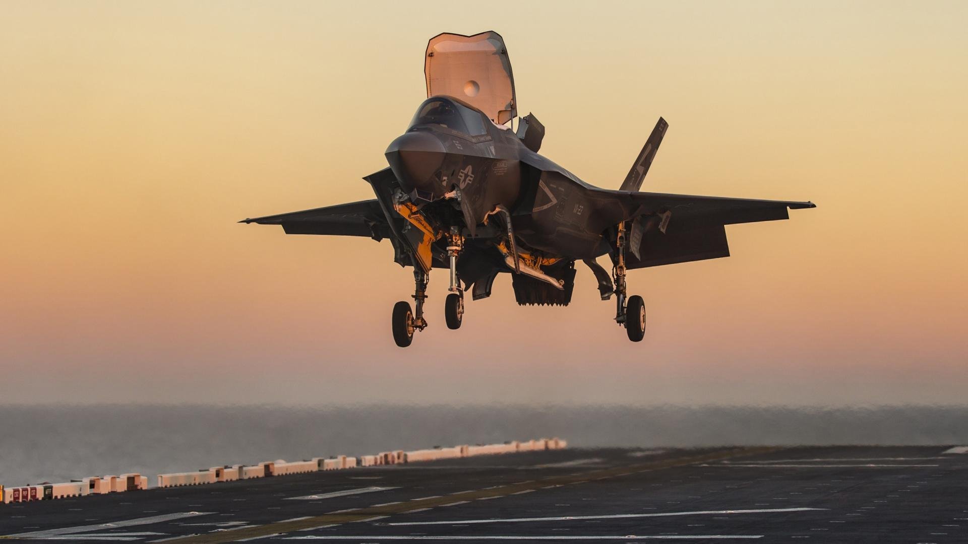 意甲焦点战上演墨西哥风暴,蓝黑军团遭技术性全面压制