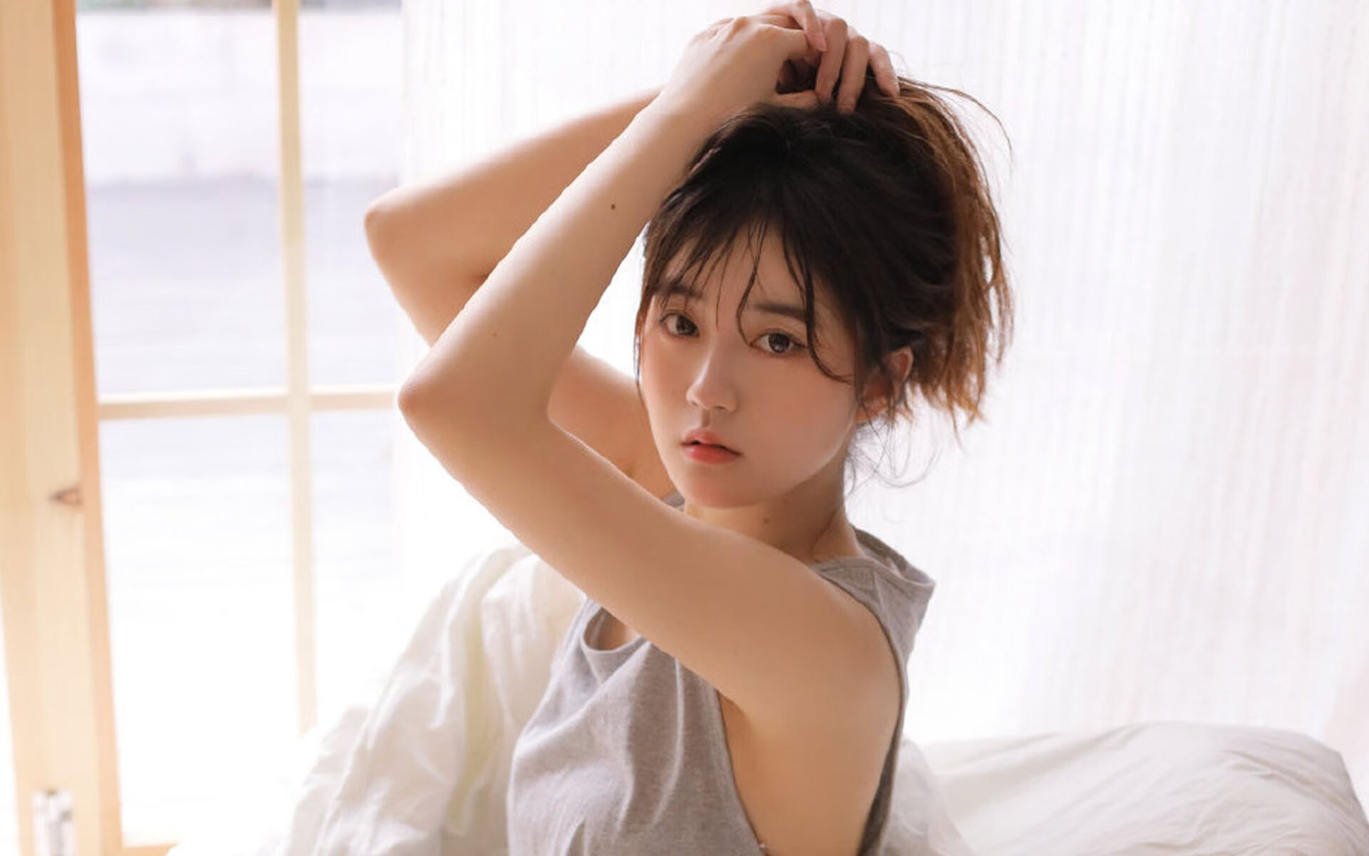 蓝白狂想曲,2026世界杯D组,郁金香横扫高原之鹰,莱万独舞点亮北美星空